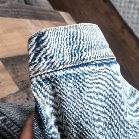 Vintage Levi's Made In The USA Acid Wash Denim Trucker  Jacket Sz Med Women - Picture 12 of 17